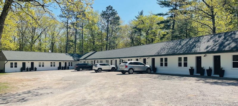Inland Lakes Motel (Johnson Motel) - Web Listing